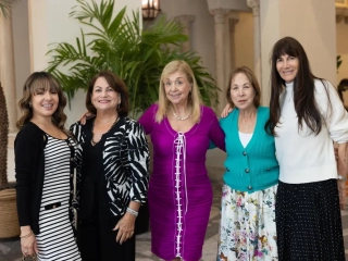 036_C7881-Natalia Mayorga, Linda Melcer, Sharon Smolar, Charlotte Mandelblatt, Beverly Feurring