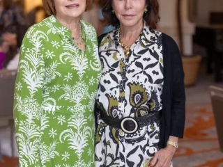 038_C7881-Doreen Sedrich and Elaine Glottstein
